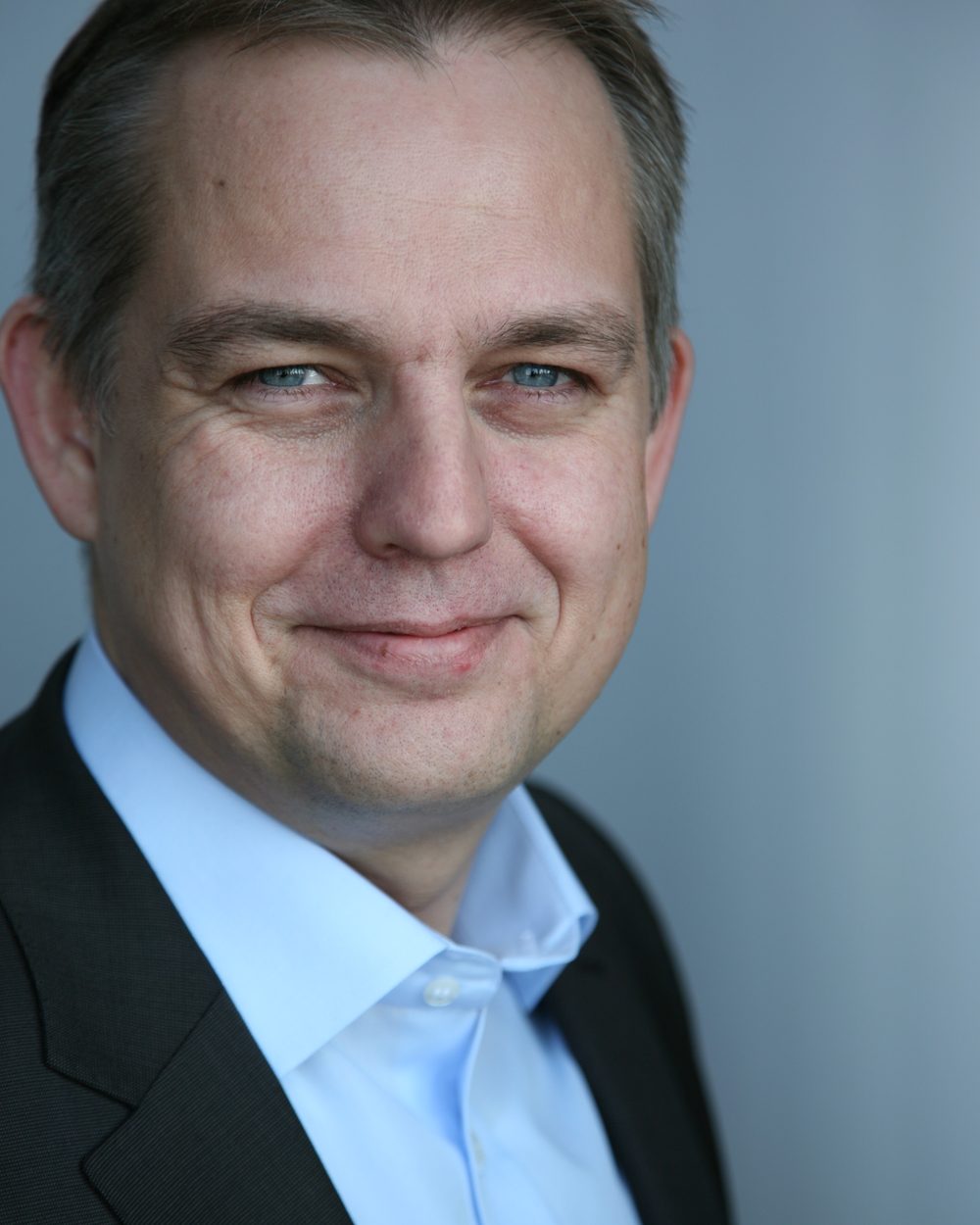 Dirk Lambach
